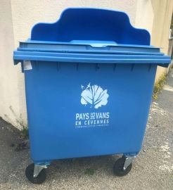 Mise en service bacs poubelles bleus